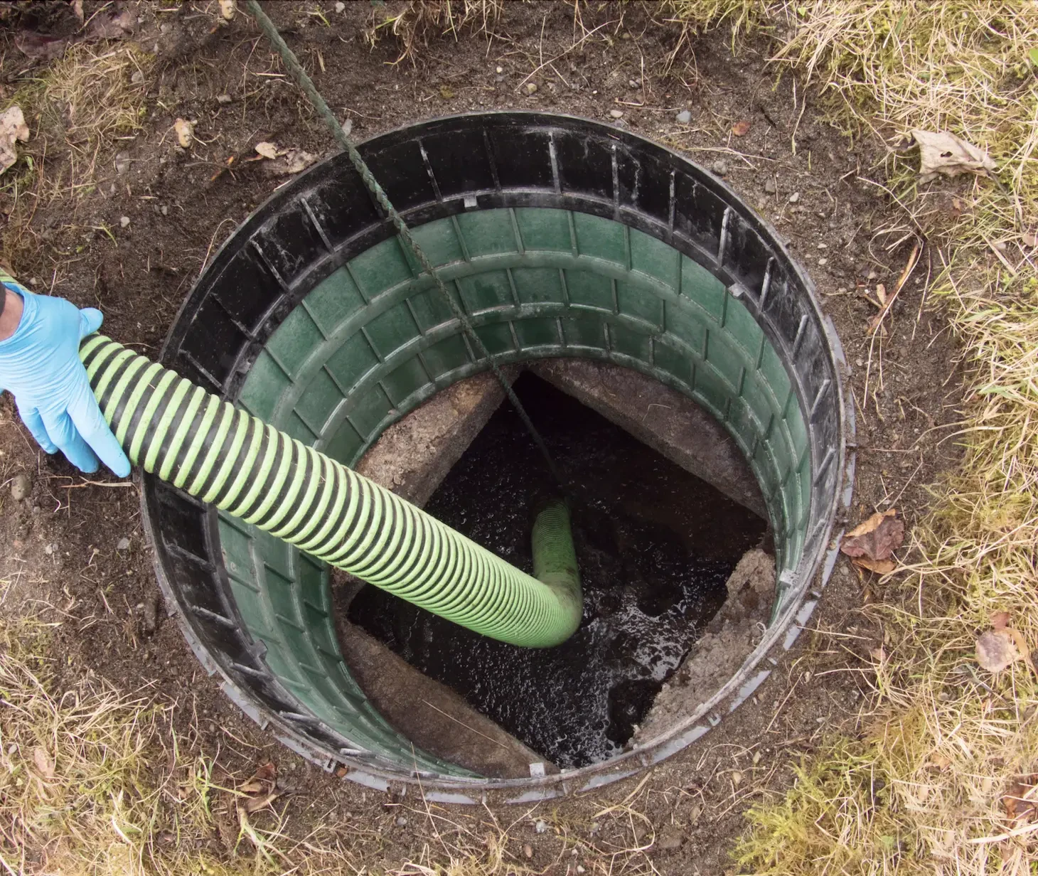 Czyszczenie kanalizacji, serwis przepompowni ścieków, udrażnianie rur, naprawa instalacji